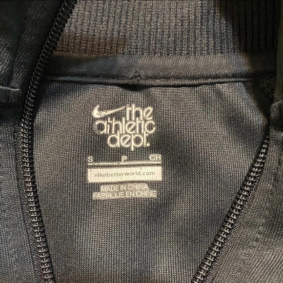 Nike Athletic
Jacket - Picture 3 of 3